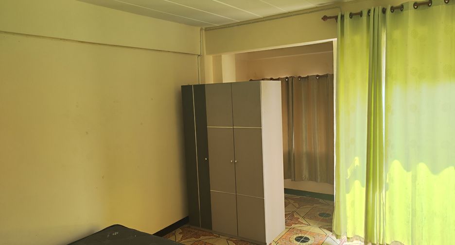 Casa adosada en venta de 2 habitaciones en Uthai, Phra Nakhon Si Ayutthaya
