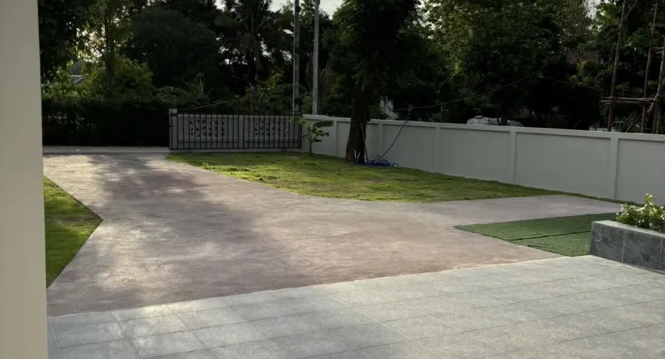 For sale 3 bedrooms house in Mueang Buriram, Buriram