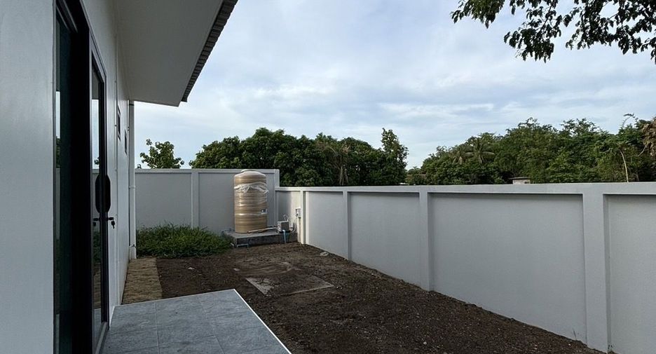 For sale 3 bedrooms house in Mueang Buriram, Buriram