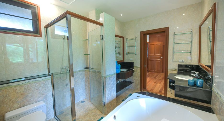 For rent 4 bedrooms villa in Thalang, Phuket