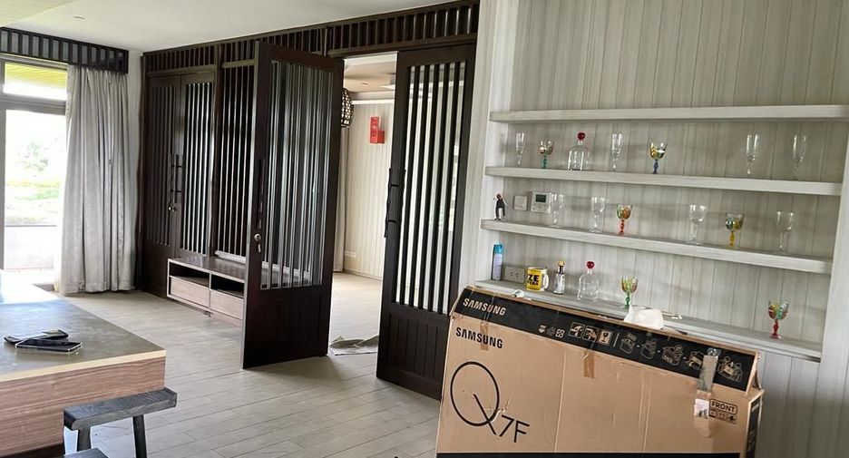For sale 3 bedrooms condo in Thalang, Phuket