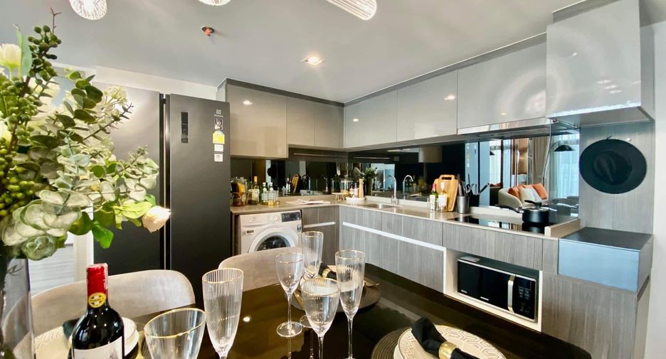 Condo en venta de 2 habitaciones en Huai Khwang, Bangkok