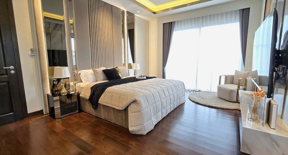 For sale and for rent 4 bedrooms villa in Lat Krabang, Bangkok