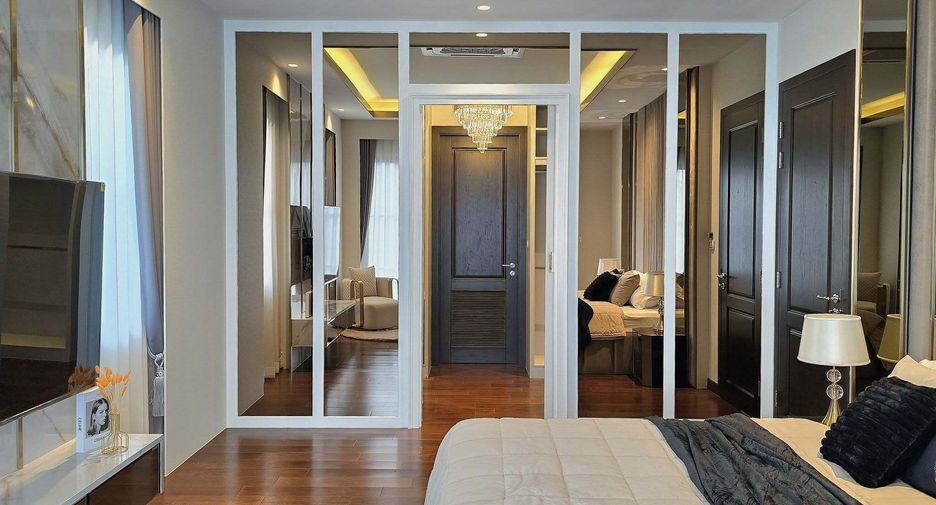 For sale and for rent 4 bedrooms villa in Lat Krabang, Bangkok