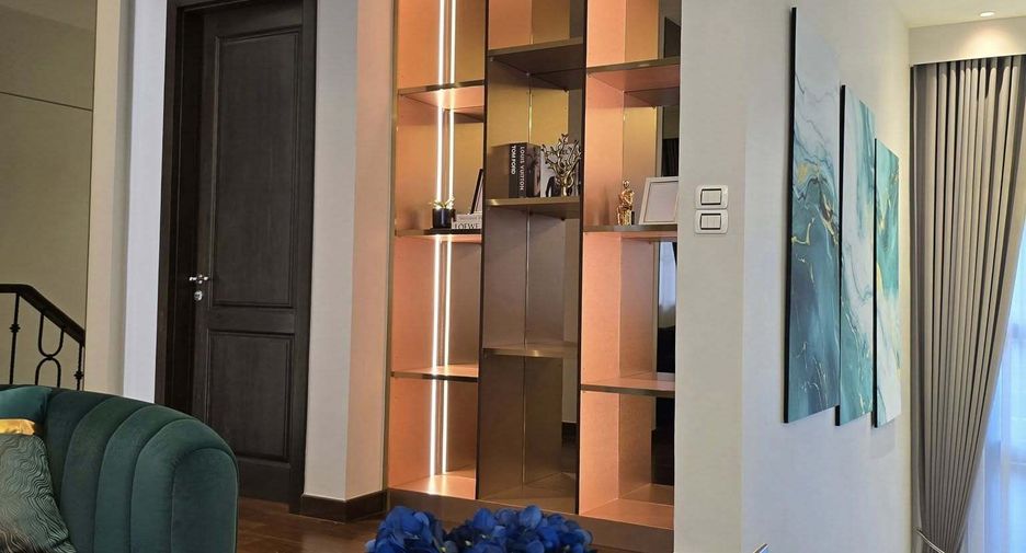 For sale and for rent 4 bedrooms villa in Lat Krabang, Bangkok