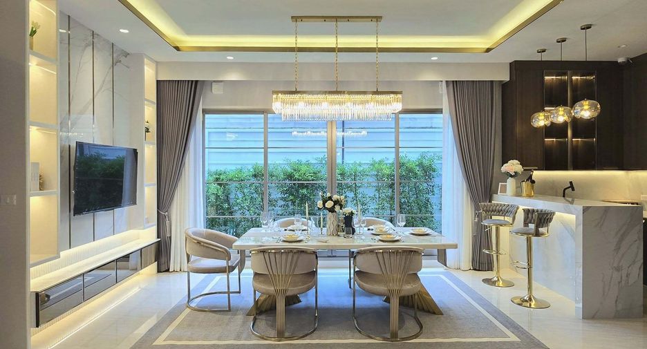 For sale and for rent 4 bedrooms villa in Lat Krabang, Bangkok