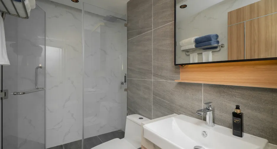 For sale 5 bedrooms villa in Mueang Phuket, Phuket