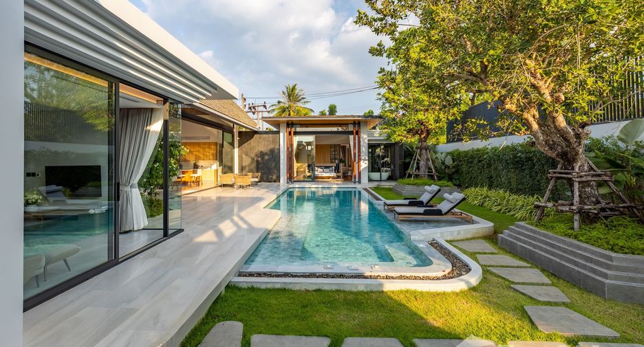 For sale 5 bedrooms villa in Thalang, Phuket
