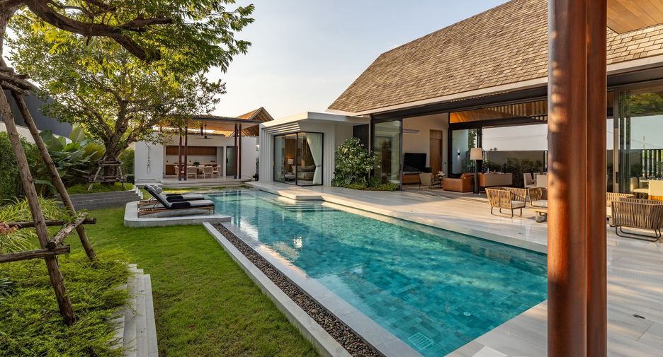 For sale 5 bedrooms villa in Thalang, Phuket