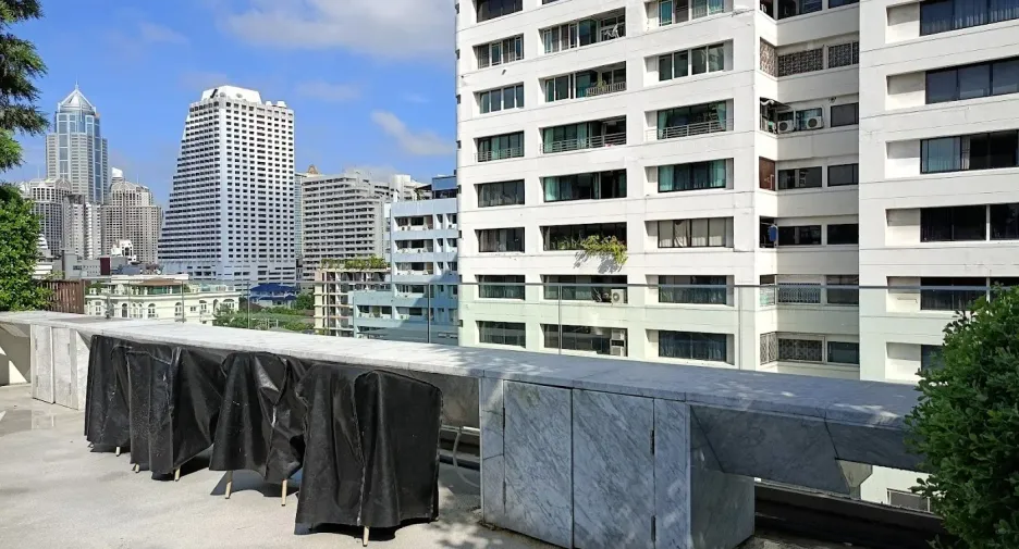 Wohnung zum Kauf und zur Miete mit 1 Zimmer in Khlong Toei, Bangkok