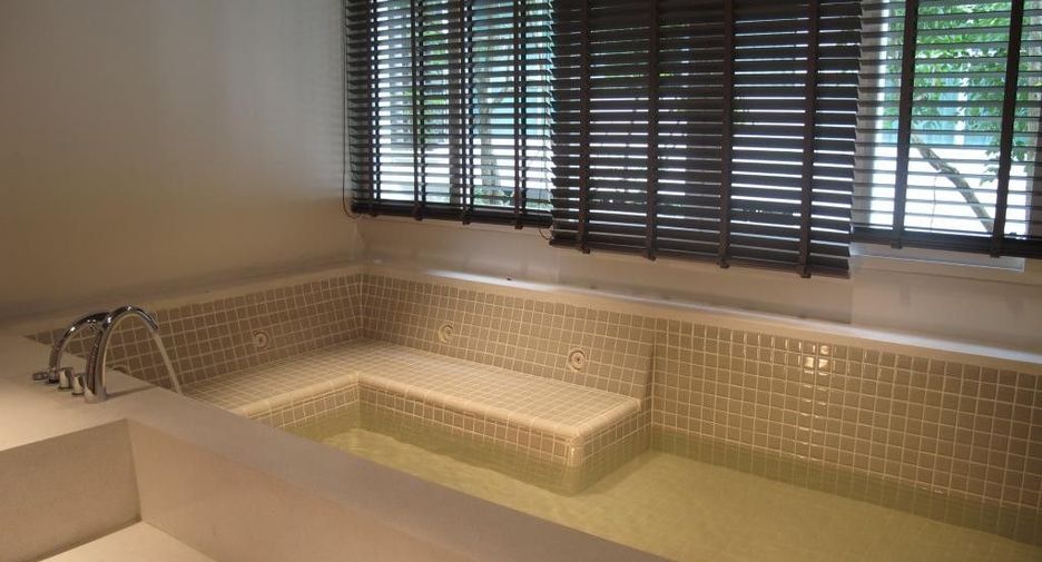 For rent 5 bedrooms condo in Kathu, Phuket