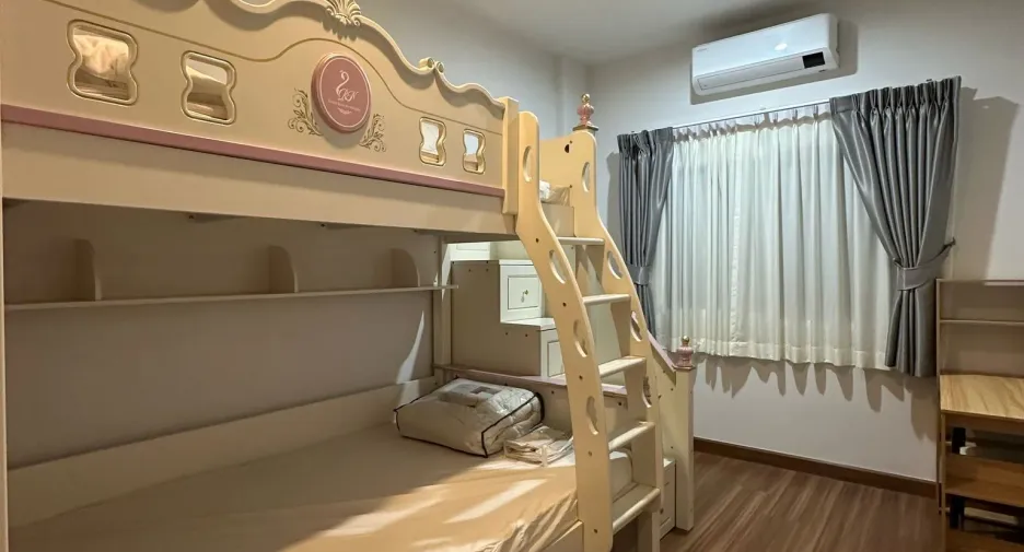 Haus zur Miete mit 2 Zimmer in Mueang Phuket, Phuket