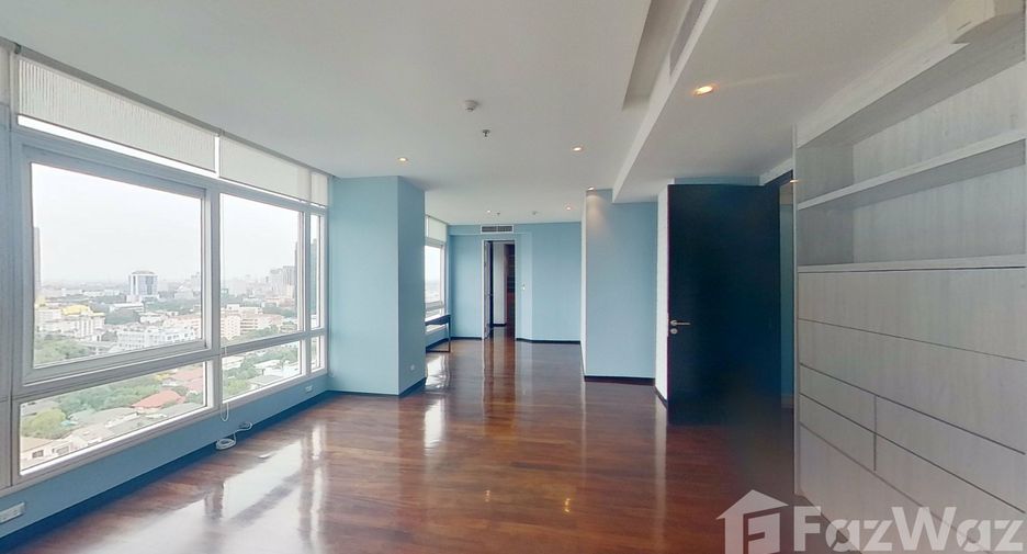 For sale and for rent 3 bedrooms condo in Watthana, Bangkok