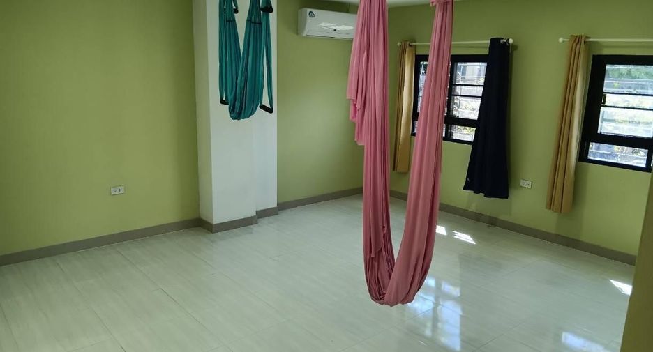 For rent 5 bedrooms house in Mueang Phuket, Phuket