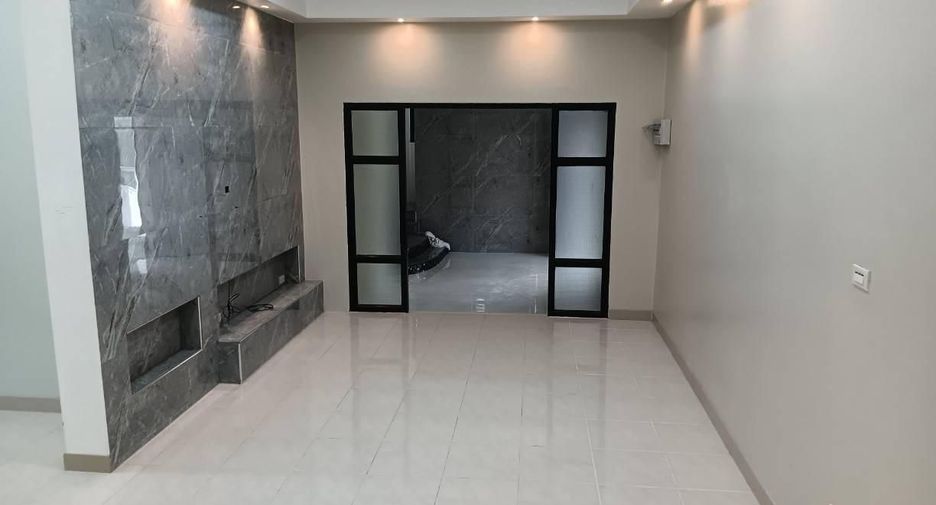 For rent 5 bedrooms house in Mueang Phuket, Phuket