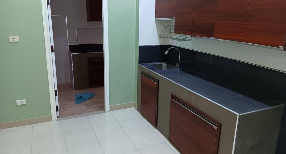 For rent 5 bedrooms house in Mueang Phuket, Phuket