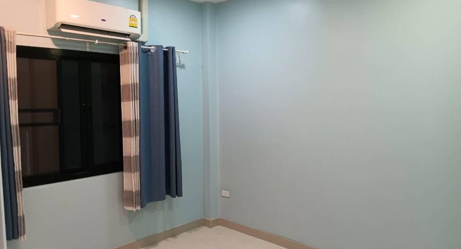 For rent 5 bedrooms house in Mueang Phuket, Phuket