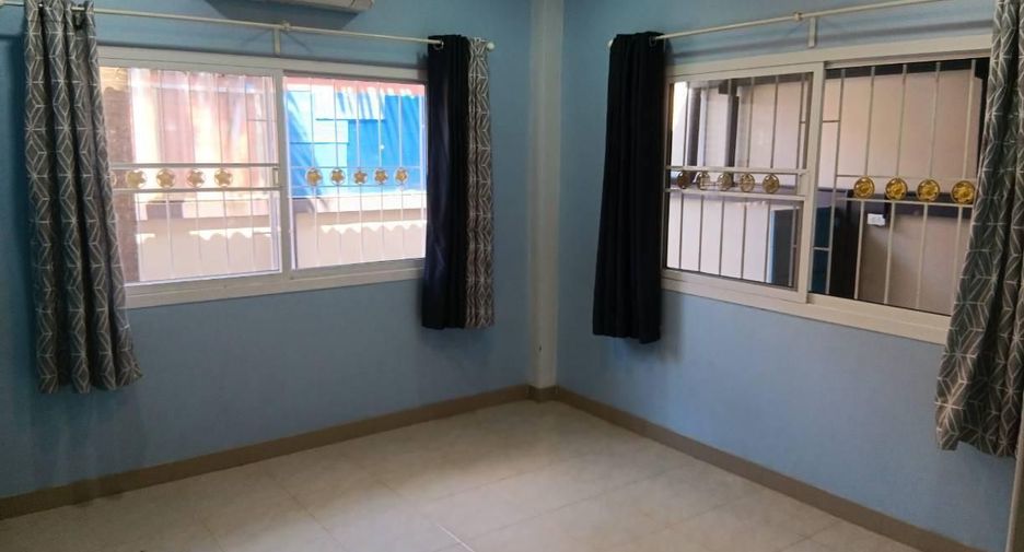 For rent 5 bedrooms house in Mueang Phuket, Phuket