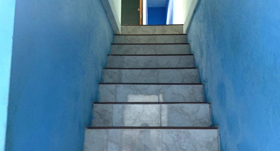 Casa adosada en venta y en alquiler de 4 habitaciones en Mueang Chon Buri, Chonburi