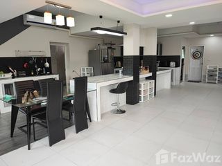 For sale 5 bedrooms villa in Kathu, Phuket