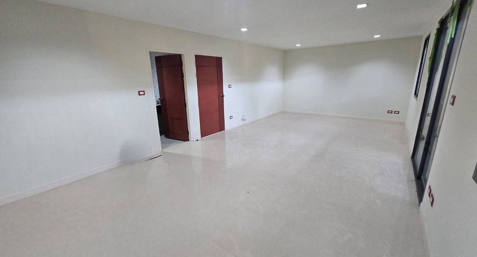 À vendre 4 chambres bureau à Phutthamonthon, Nakhon Pathom