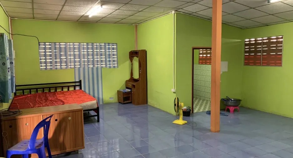 À louer 2 chambres maison à Bang Nam Priao, Chachoengsao