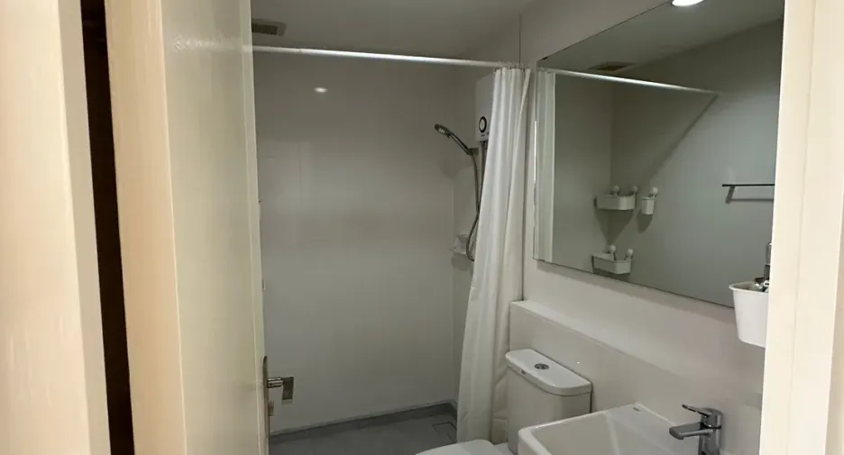 For sale 2 bedrooms townhouse in Mueang Samut Prakan, Samut Prakan