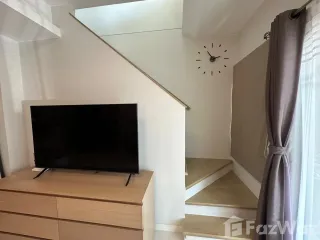 For sale 2 bedrooms townhouse in Mueang Samut Prakan, Samut Prakan