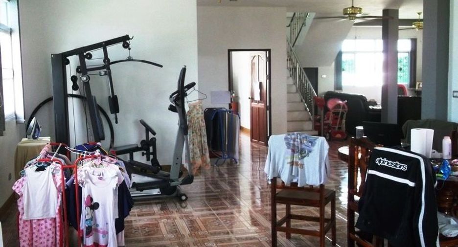 For sale 4 bedrooms house in Mueang Nongbua Lamphu, Nong Bua Lamphu