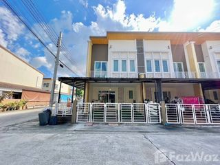 For sale and for rent 4 bedrooms townhouse in Saphan Sung, Bangkok