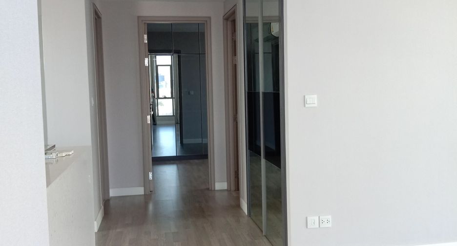 For sale 2 bedrooms condo in Bang Rak, Bangkok