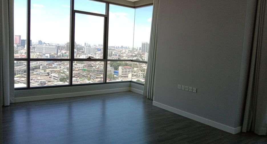 For sale 2 bedrooms condo in Bang Rak, Bangkok
