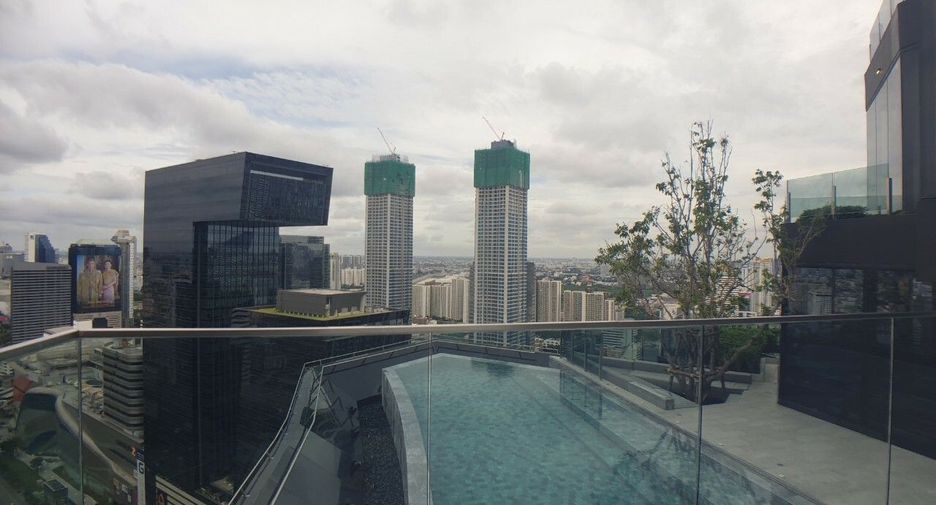 À vendre 2 chambres condo à Huai Khwang, Bangkok