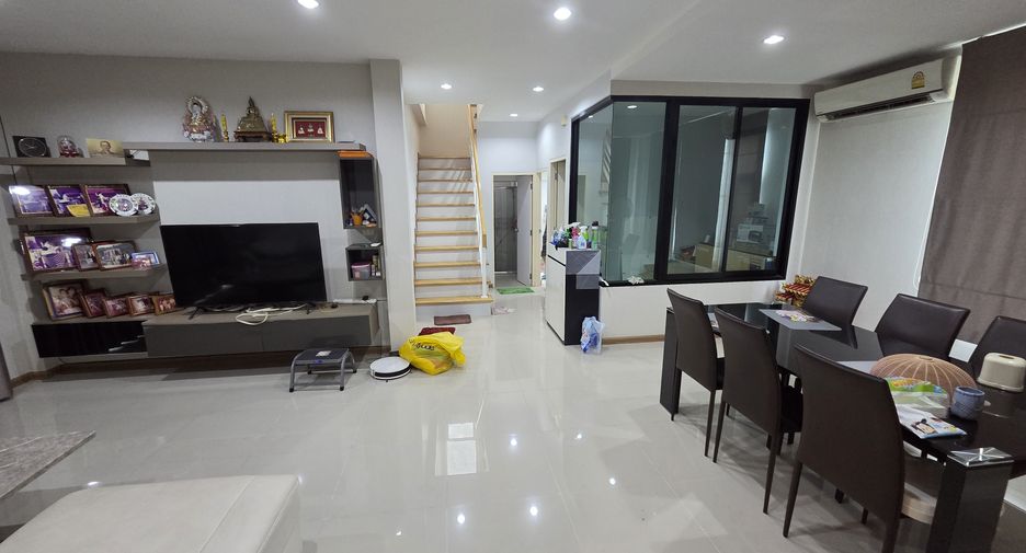 For sale 5 bedrooms house in Mueang Samut Sakhon, Samut Sakhon