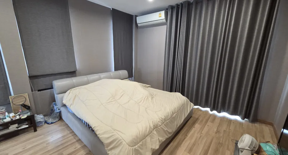 For sale 5 bedrooms house in Mueang Samut Sakhon, Samut Sakhon