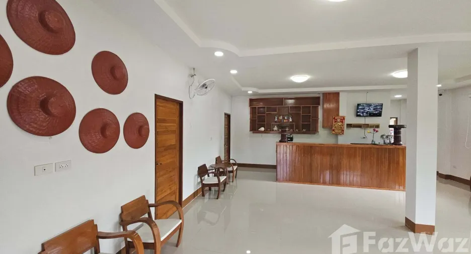 Hotel en venta en Chai Prakan, Chiang Mai