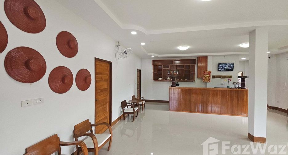Hotel en venta en Chai Prakan, Chiang Mai