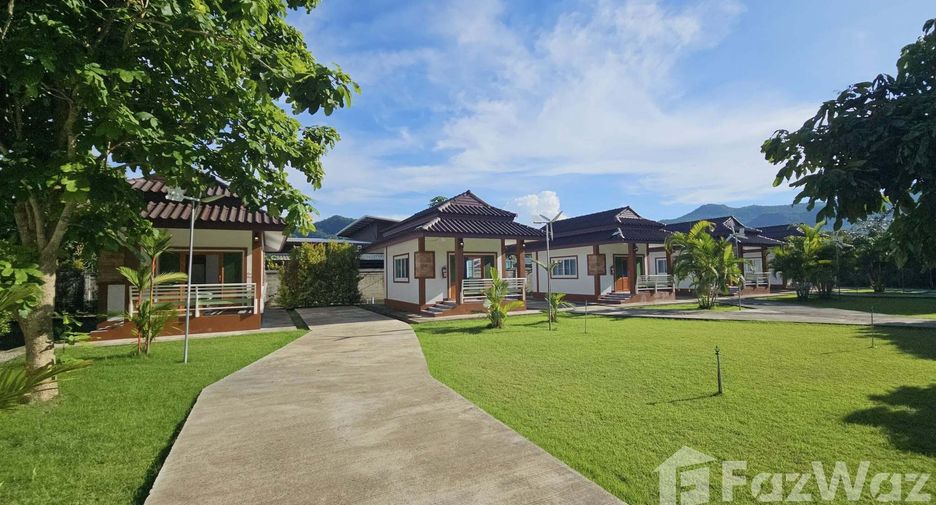 Hotel en venta en Chai Prakan, Chiang Mai