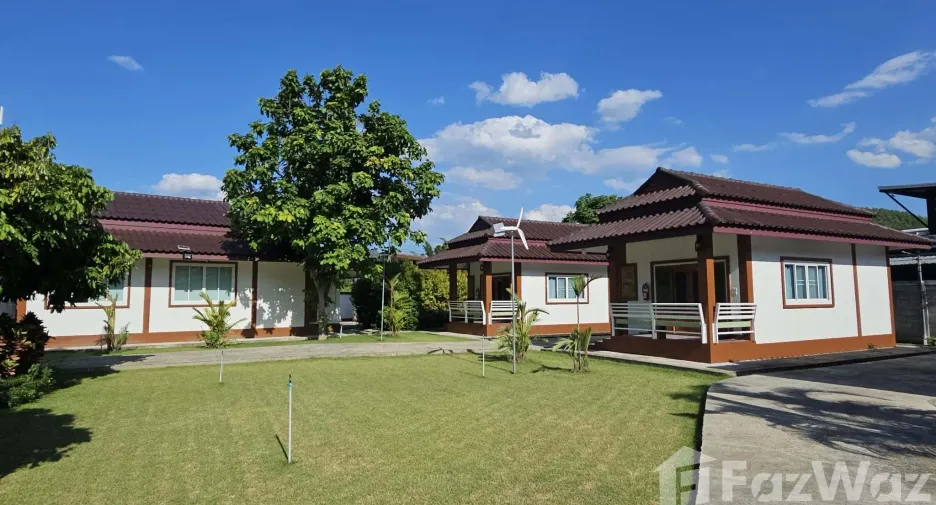 Hotel en venta en Chai Prakan, Chiang Mai