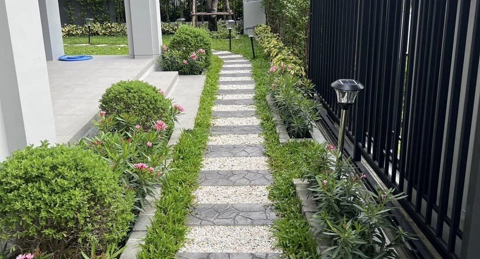 For sale 4 bedrooms house in Bueng Kum, Bangkok