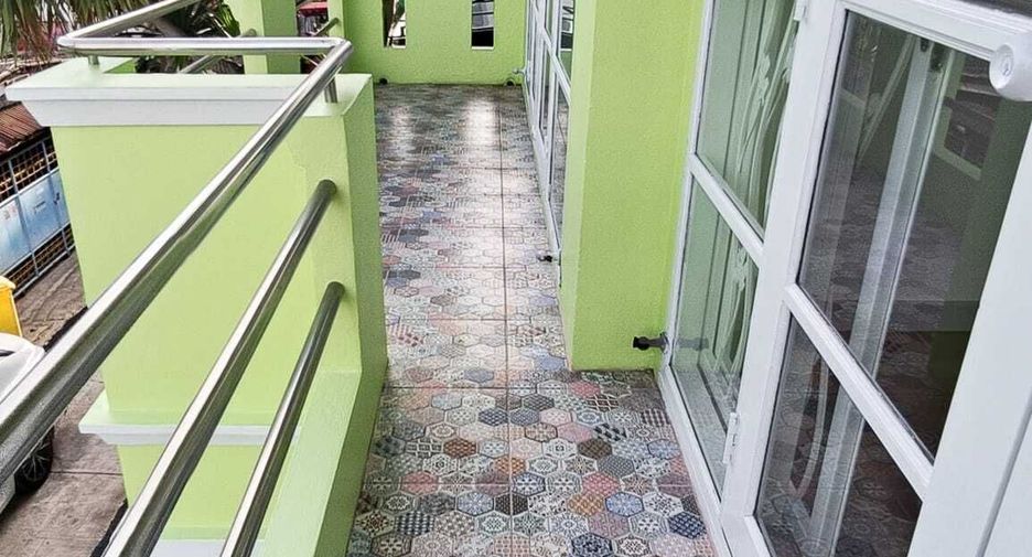 For sale 3 ベッドルーム house in Prawet, Bangkok