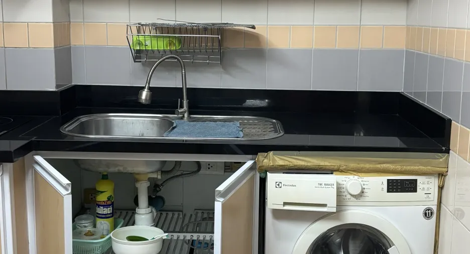 For sale 3 bedrooms condo in Yan Nawa, Bangkok