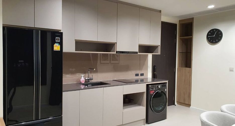 À vendre 2 chambres condo à Khlong Toei, Bangkok
