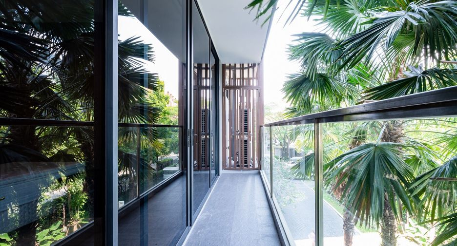 For sale 3 bedrooms condo in Suan Luang, Bangkok