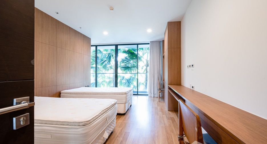 For sale 3 bedrooms condo in Suan Luang, Bangkok