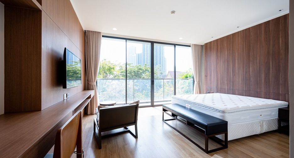 For sale 3 bedrooms condo in Suan Luang, Bangkok