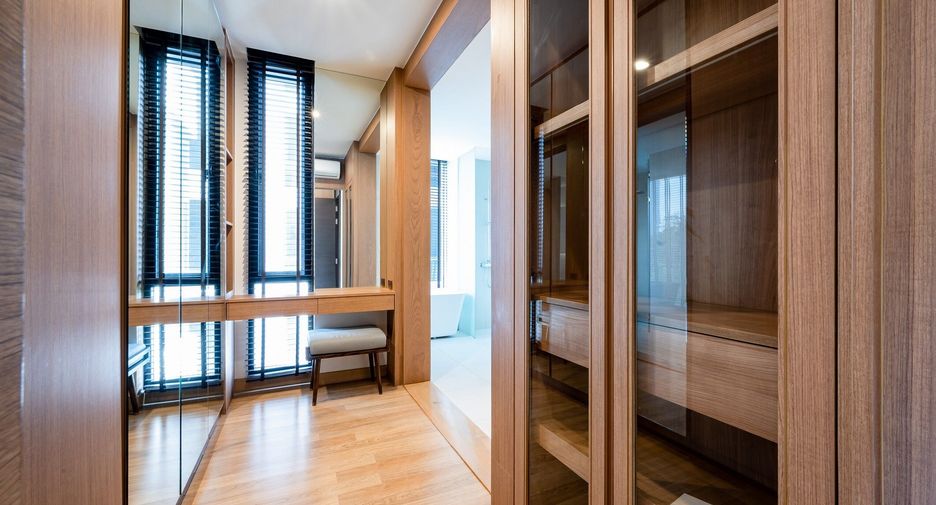 For sale 3 bedrooms condo in Suan Luang, Bangkok