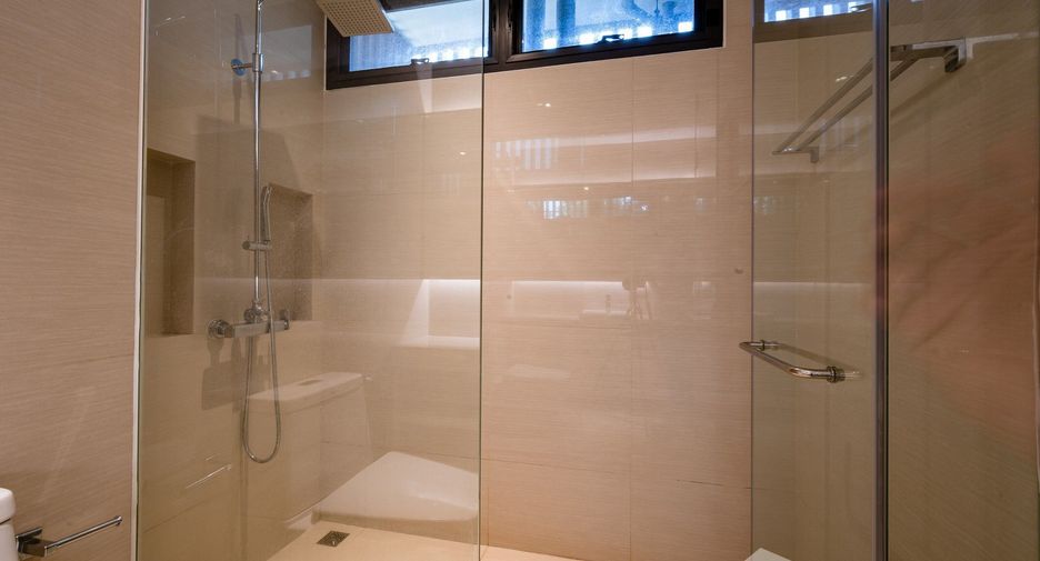 For sale 3 bedrooms condo in Suan Luang, Bangkok