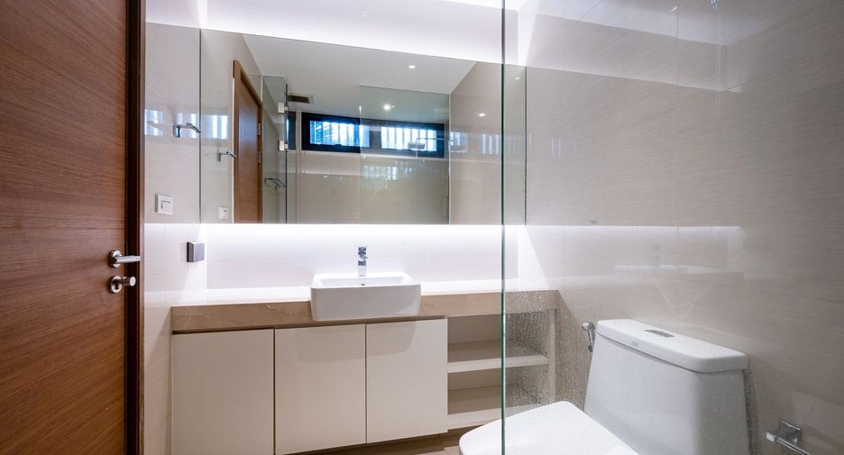 For sale 3 bedrooms condo in Suan Luang, Bangkok