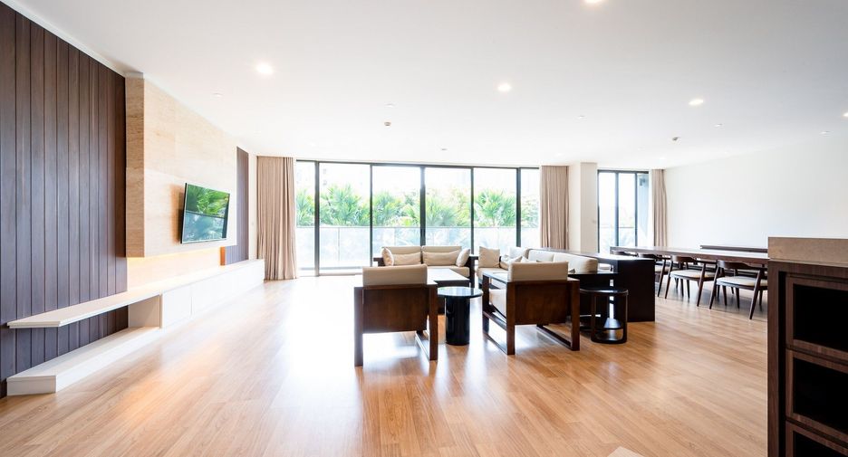 For sale 3 bedrooms condo in Suan Luang, Bangkok